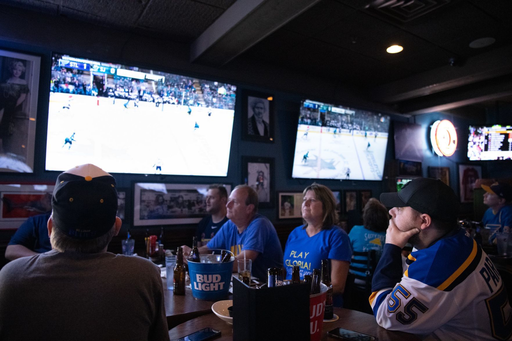 Blues fans watch Game 5 of Western Conference Finals at Syberg's on Dorsett